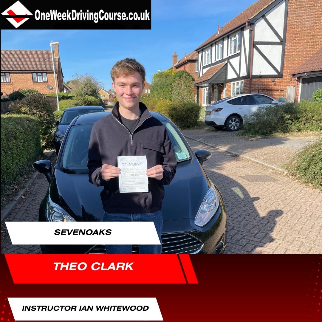 Intensive Driving Courses Sevenoaks, Tunbridge Wells, Tonbridge, Hildenborough, Otford, Seal, Ightham. Driving Lessons Sevenoaks, Driving Schools Sevenoaks, Driving Instructors Sevenoaks | Crash Courses Sevenoaks | One Week Driving Courses Sevenoaks | Pass your test in a week in Sevenoaks | Guaranteed Pass Courses Sevenoaks | Driving Lessons Sevenoaks